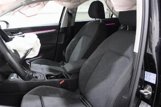 Volkswagen Golf  picture 9