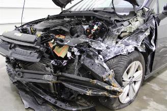 Volkswagen Golf  picture 6