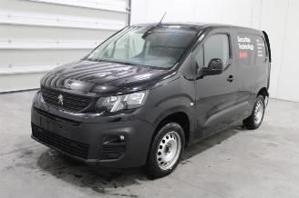 skadebil auto Peugeot Partner  2022/2