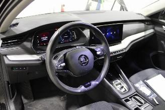Skoda Octavia  picture 10