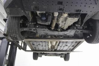 Peugeot 208  picture 16