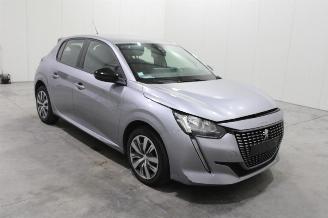 Peugeot 208  picture 2