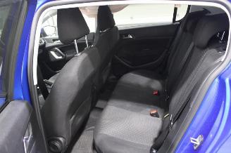 Peugeot 308  picture 11
