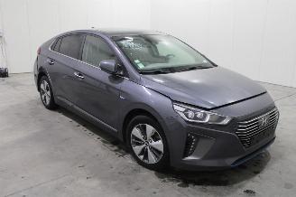 Hyundai Ioniq  picture 3