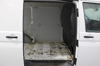 Volkswagen Transporter T6 picture 17