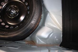 Renault Clio  picture 23