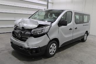 uszkodzony samochody osobowe Renault Trafic  2024/5