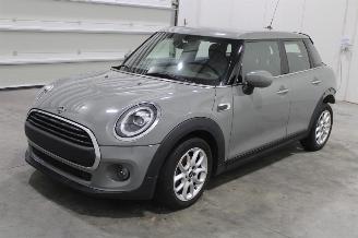 Auto incidentate Mini One  2020/3