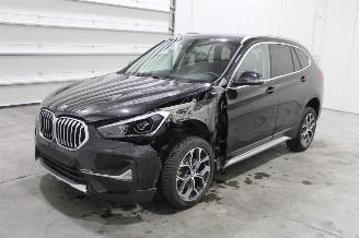 Vaurioauto  passenger cars BMW X1  2021/5