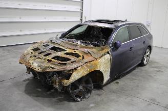 Salvage car Audi A4  2020/3