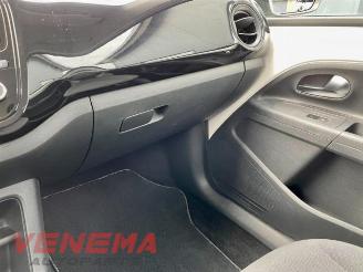 Volkswagen Up! Up! (121), Hatchback, 2011 1.0 12V 75 picture 19