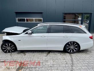 Mercedes E-klasse E Estate (S213), Combi, 2016 E-300de 2.0 Turbo 16V picture 2