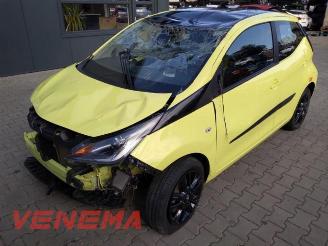 Vrakbiler auto Toyota Aygo Aygo (B40), Hatchback, 2014 1.0 12V VVT-i 2017/0