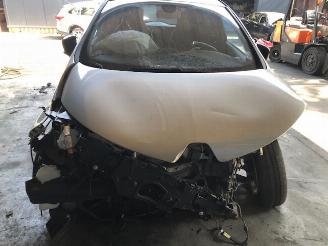 demontáž osobní automobily Renault Zoé  2015/1