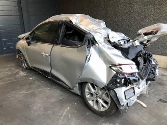 Salvage car Renault Clio 898CC - BENZINE - 56KW - EURO6C 2019/5