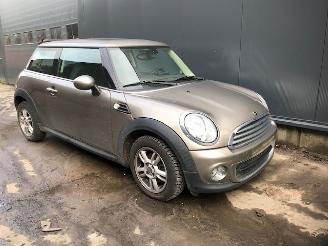 Vrakbiler auto Mini One (R56) Hatchback 2006 / 2013 1.6 One D 16V Hatchback  Diesel 1.598cc 66kW (90pk) FWD 2012/1