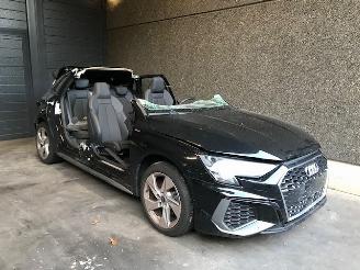 Salvage car Audi A3 Sportback (GYS) Hatchback 5-drs 2021 1.0 30 TFSI 12V Hatchback 4Dr Benzine 999cc 81kW (110pk) FWD 2021/12