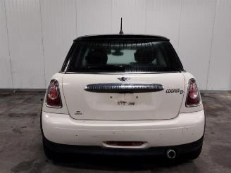 Vrakbiler auto Mini Cooper Mini (R56), Hatchback, 2006 / 2013 1.6 Cooper D 16V 2011/10
