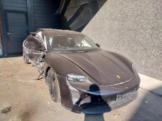 Sloopauto Porsche Taycan  2021/1