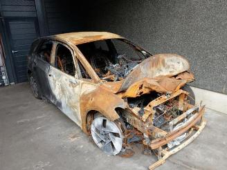 Salvage car Volkswagen ID.3 ID.3 (E11/E12), Hatchback 5-drs, 2019 First, Life, Pro 58 kWh 2023/2