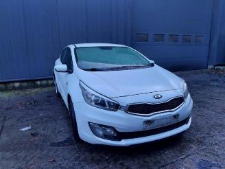 demontáž osobní automobily Kia Cee d Cee'd Sportswagon (JDC5), Combi, 2012 / 2018 1.4i CVVT 16V 2013/4