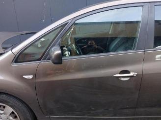 Kia Venga Venga, MPV, 2010 / 2019 1.4 CVVT 16V picture 6