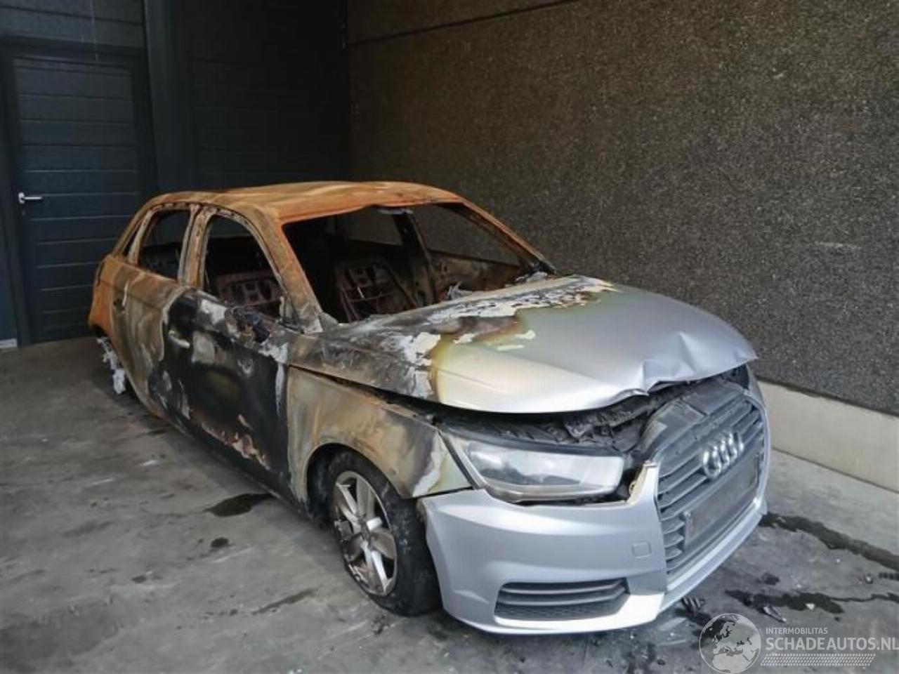 Audi A1 A1 Sportback (8XA/8XF), Hatchback 5-drs, 2011 / 2018 1.4 TDI Ultra 12V