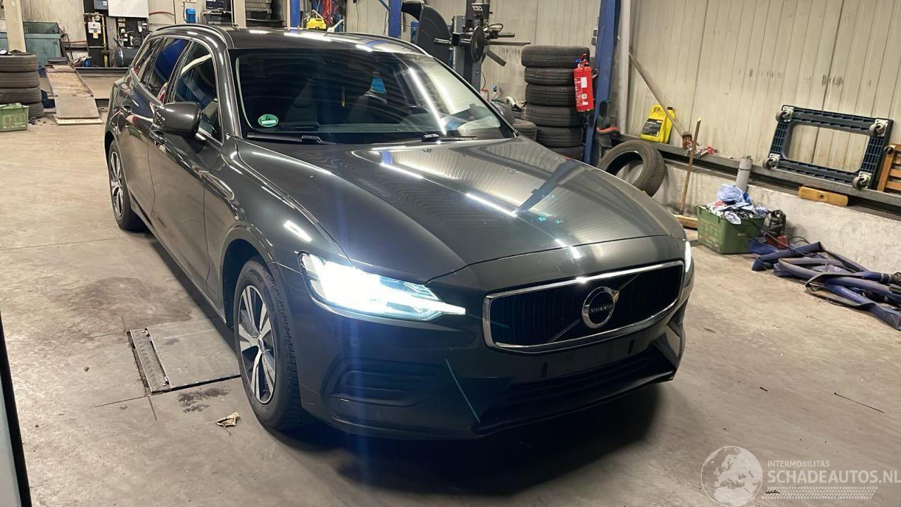 Volvo V-60 