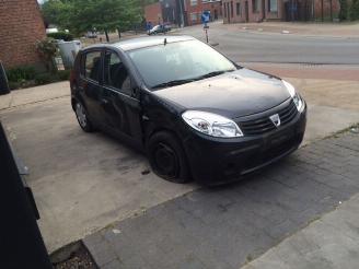 demontáž osobní automobily Dacia Sandero  2011/1