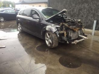 Coche siniestrado Audi Q7 3000 tdi 2010/1