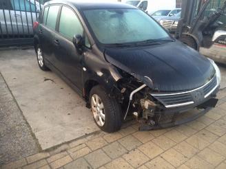 uszkodzony samochody osobowe Nissan Tiida  2008/3