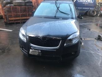 Salvage car Skoda Roomster BENZINE - 1400CC - 5VIT 2012/1