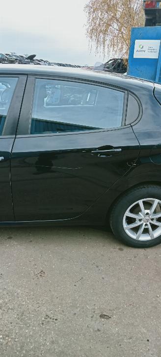 Peugeot 208  picture 13