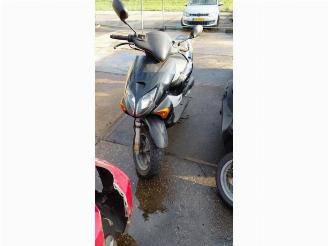 Auto da rottamare Honda e-  2005/8