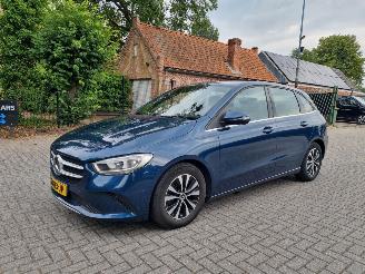 skadebil auto Mercedes B-klasse 180 Aut Navi 2019/4