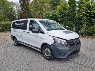 skadebil bedrijf Mercedes Vito 114 CDI Aut Lang Navi Airco 2022/7