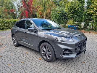 Vaurioauto  passenger cars Ford Kuga 2.5i Hybrid ST-LINE Stoelverw. 2023/10