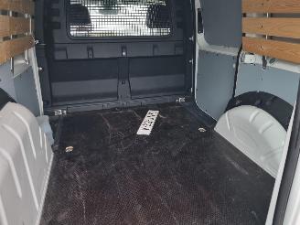 Volkswagen Caddy 2.0 TDI 75KW Airco picture 14