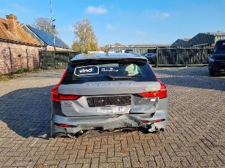 Volvo V-60 T6 AWD Recharge picture 4