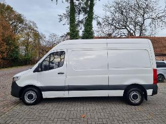 Mercedes Sprinter 311 CDI Airco Mbux Navi Camera picture 2