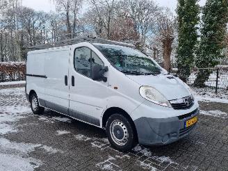 skadebil bedrijf Opel Vivaro 2.0 CDTI L2 Airco 2008/1