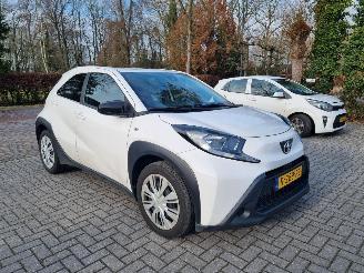Voiture accidenté Toyota Aygo X 1.0 VVT-i AUTOMAAT 2023/1