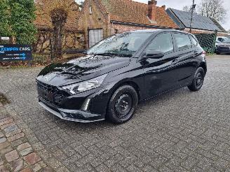 Vaurioauto  passenger cars Hyundai I-20 1.0 T-GDI Automaat DCT Airco Camera 2024/7