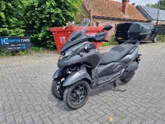 skadebil motor Yamaha Overige Tricity 300 2020/5