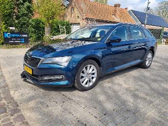 Voiture accidenté Skoda Superb 1.5 TSI Bussines Navi Stoelverw. 2022/5