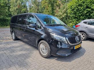 damaged passenger cars Mercedes EQV 300 90KWH Rolstoelbus Navi Led Stoelverw 2024/7
