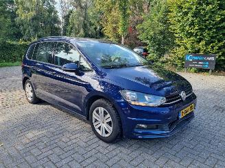 Auto incidentate Volkswagen Touran 1.5 TSI 7 Pers Pano 2019/1