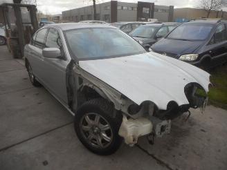 Sloopauto Jaguar S-type  2000/1