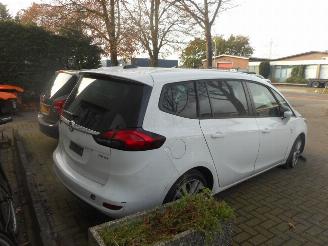 Opel Zafira  picture 2