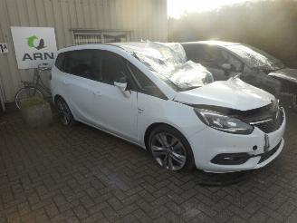 Uttjänta bilar auto Opel Zafira  2017/7